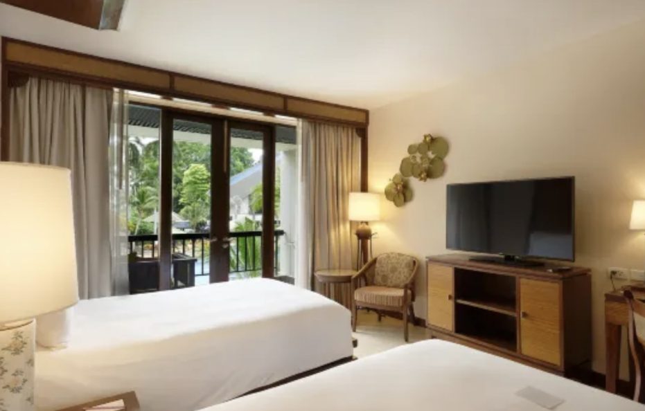 Twin Room – Deluxe – Tropical